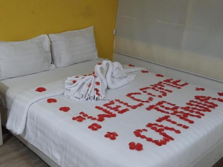 Catania Inn Palembang Exterior foto